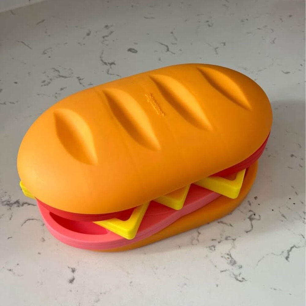 Dog puzzle feeder
